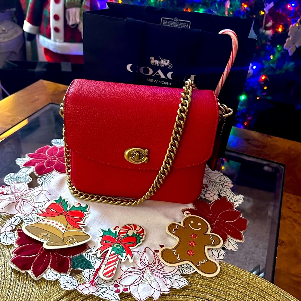 SOLD - Coach Cassie 19 in Sport Red ❤️